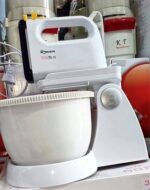 Batteur Électrique avec Bol Rotatif Robuste T300 Blanc 300W - Robot Batteur Sur Socle avec Fouets & Crochets Inox | Palayra – Image 2