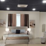 Chambre à Coucher "Camilia" Complète  (Lit Capitonné, Armoire & Coiffeuse) | Palayra